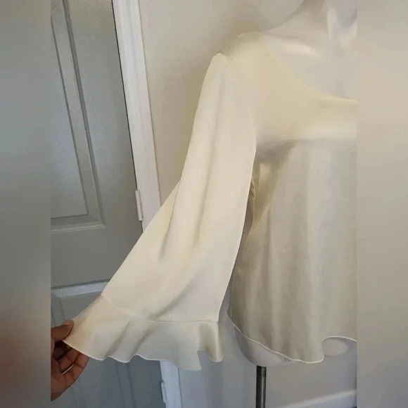 Elizabeth & James Karlotta Satin like Ivory Cream Blouse(S) - Picture 7 of 9